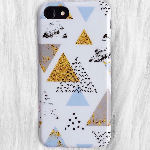🌸4 for $10🌸 white gold triangle iPhone 7 case - Picture 1 of 3